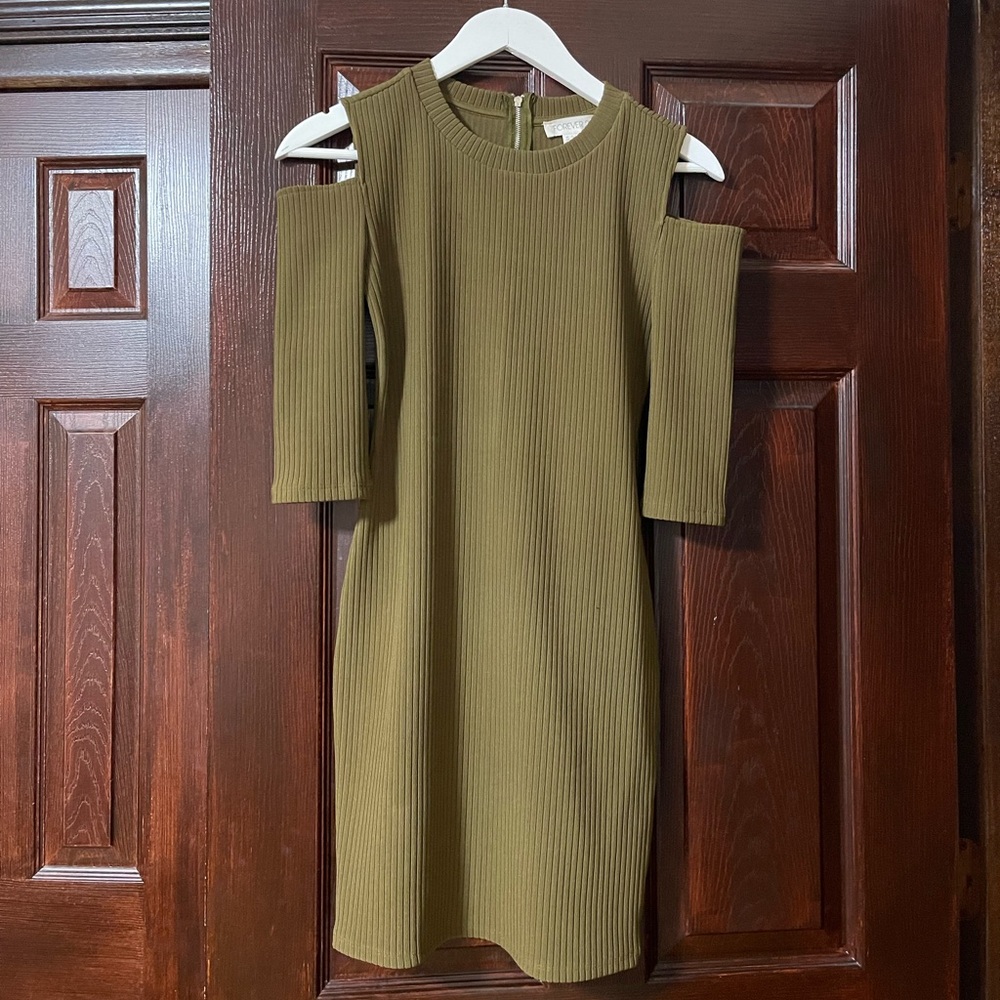 Forever 21 Olive Green Open Shoulder Dress Size Small